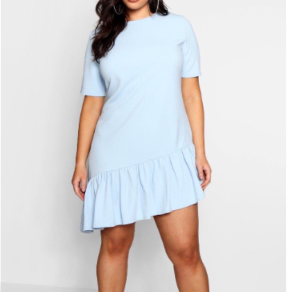 BRAND NEW WITH TAGS BooHoo Asymmetric Dress